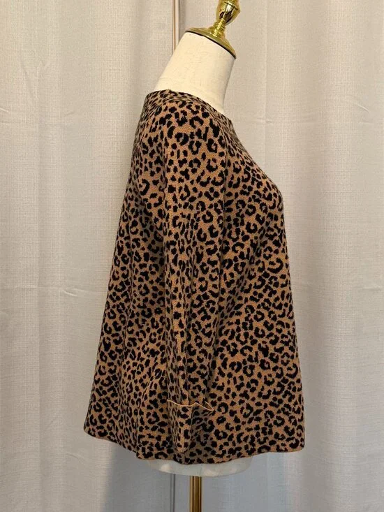 Cynthia Rowley Leopard Print Crew Neck Sweater M Soft Knit - Picture 4 of 10